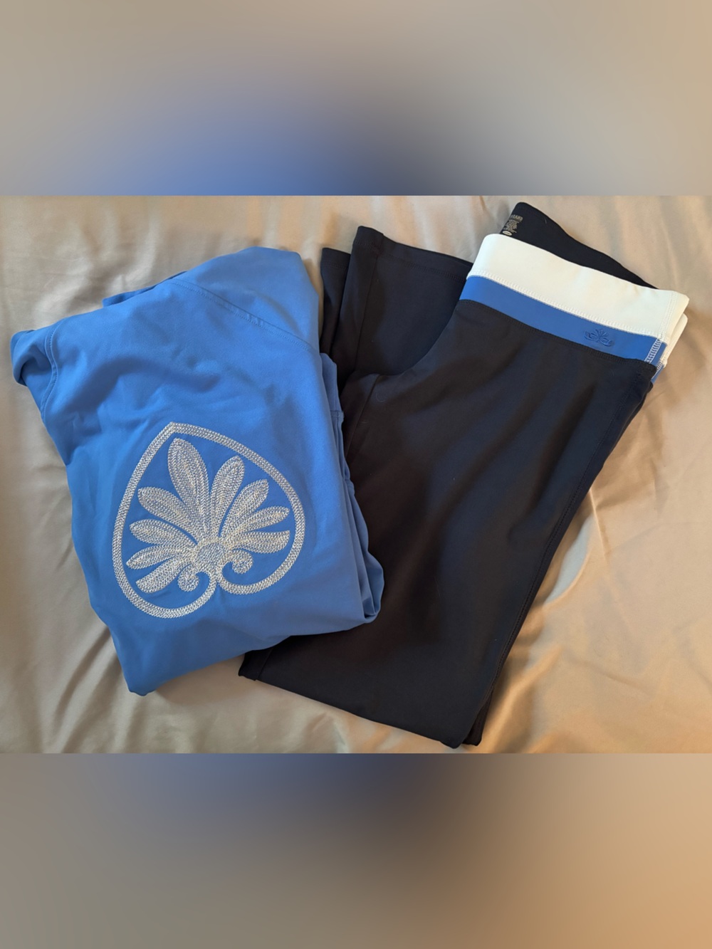 Old Navy Activewear Set Blue Zip Jacket & Black Yoga Pants Women’s Size M/S